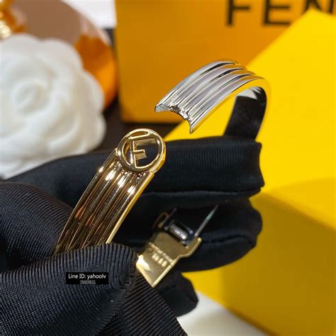 cuffie uomo fendi|芬迪(IFS国际金融中心百货).